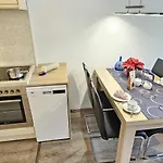 Frauenpreiss-203 Apartment *