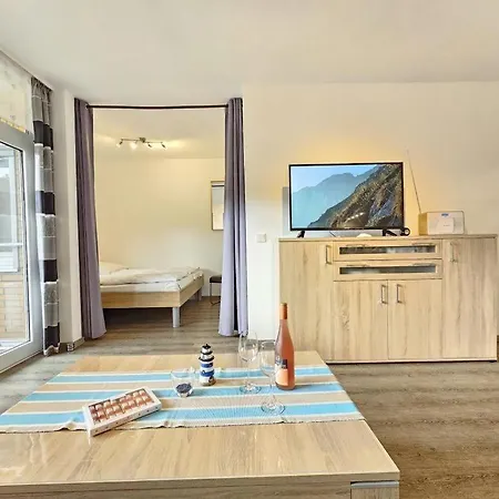 Frauenpreiss-203 Апартаменты Куксхафен