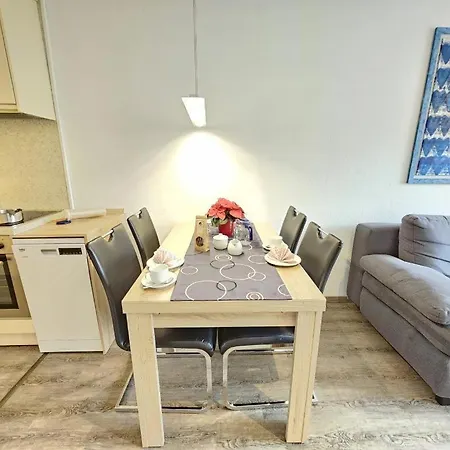 Frauenpreiss-203 쿡스하펜